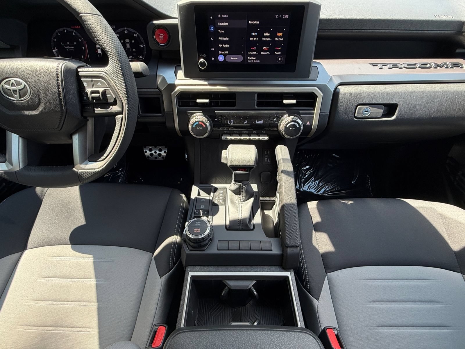 Used 2025 Toyota Tacoma TRD Sport AWD/4WD image 12