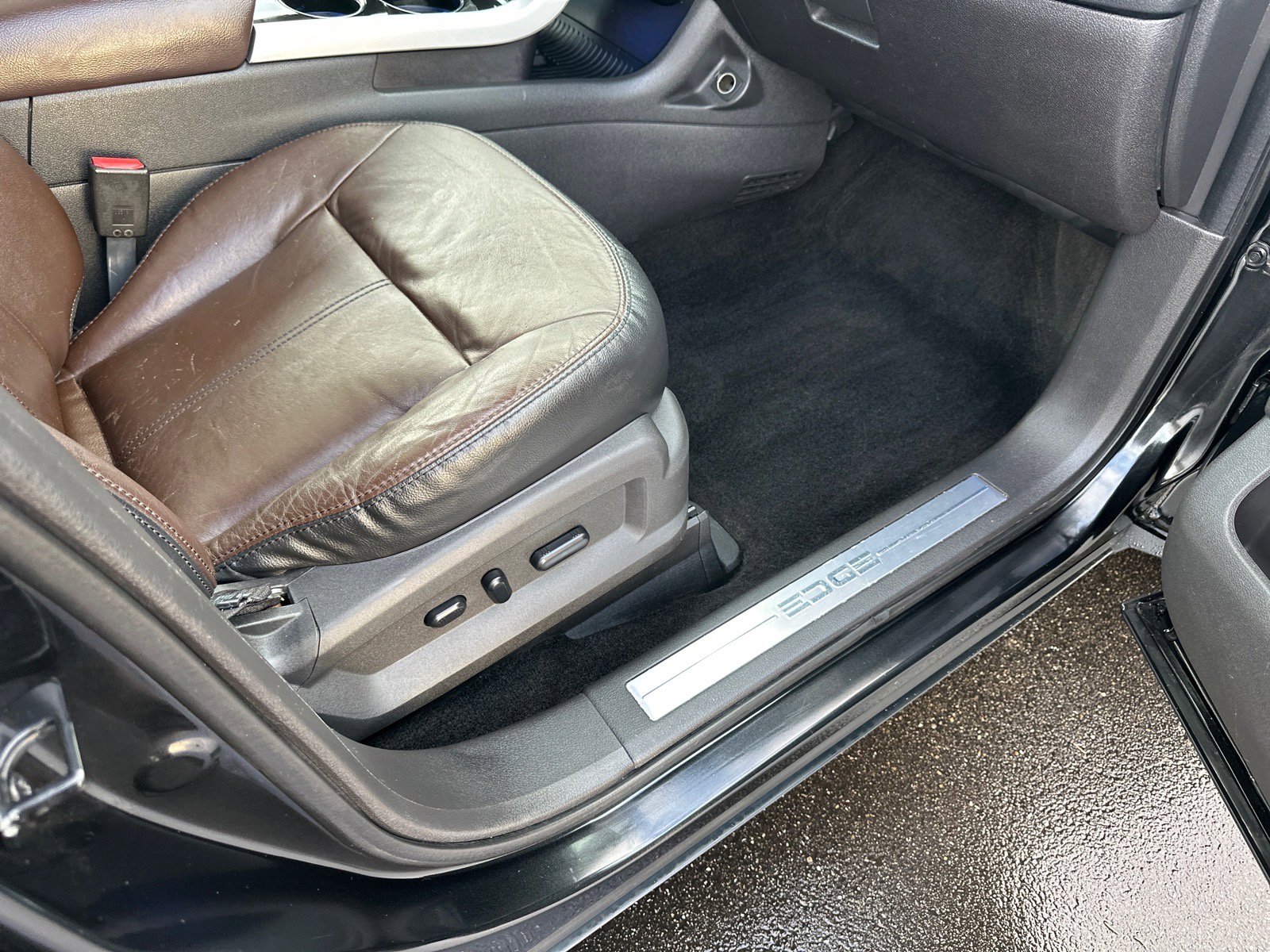 Used 2013 Ford Edge Limited image 25