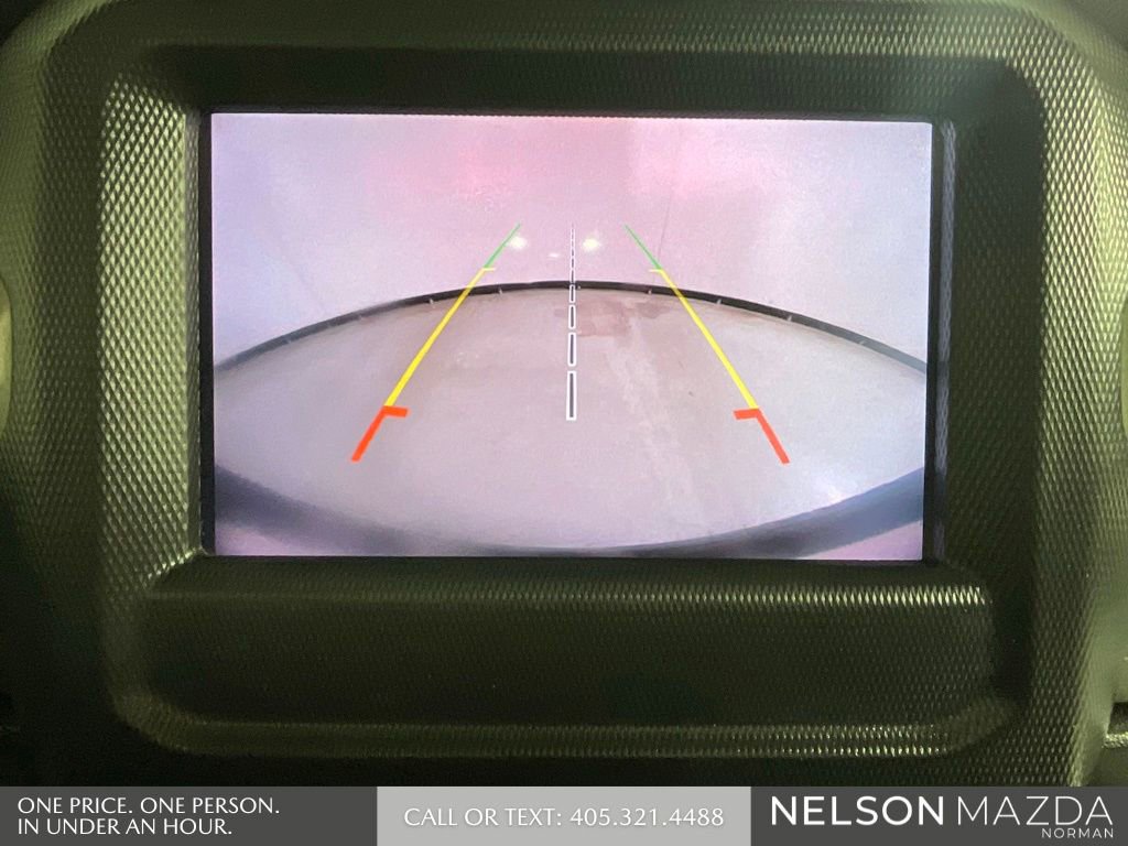 Used 2019 Jeep Wrangler Unlimited Sahara w/ Safety Group image 11