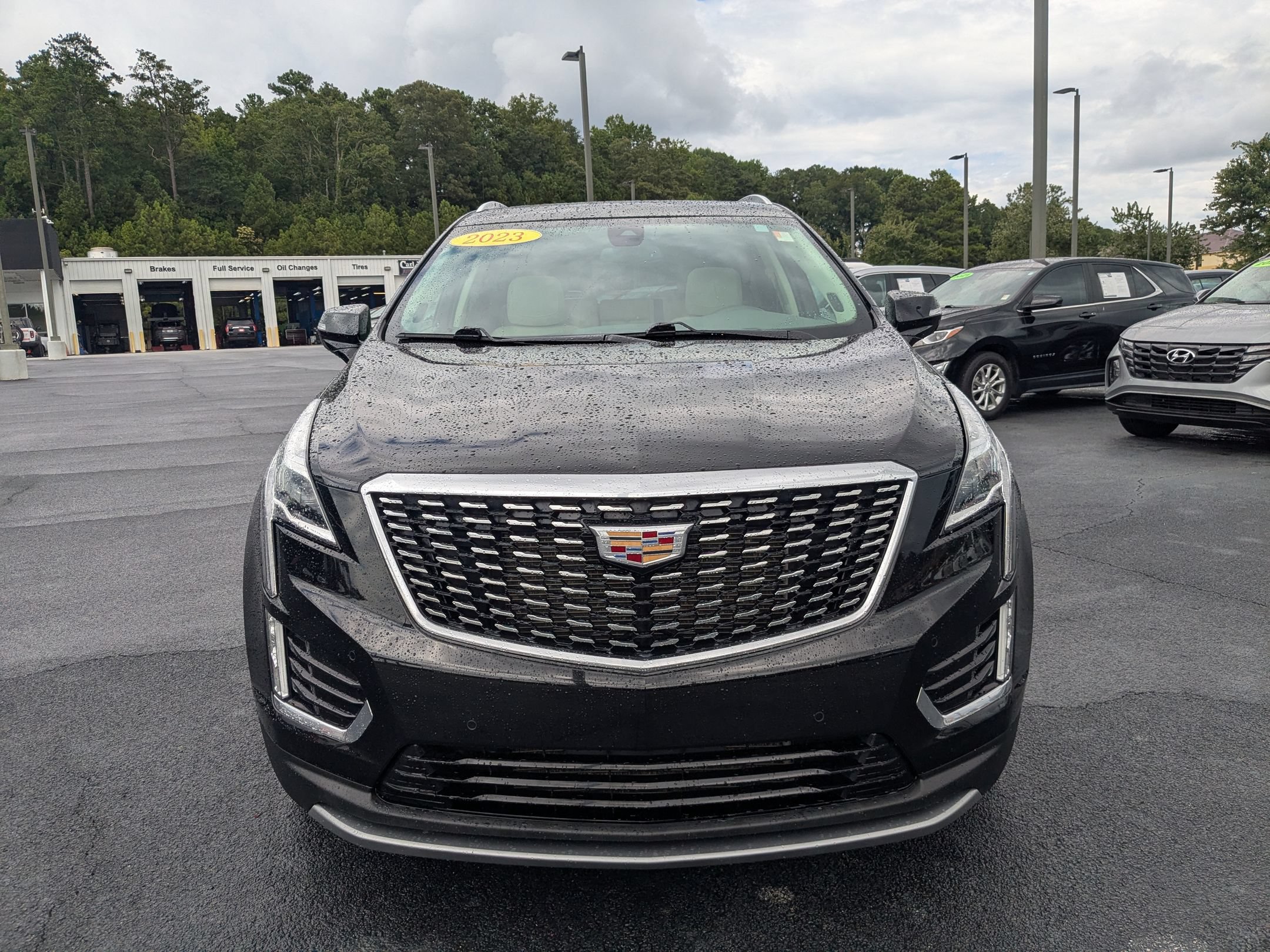 Used 2023 Cadillac XT5 Premium Luxury w/ LPO, Floor Liner Package FWD image 2