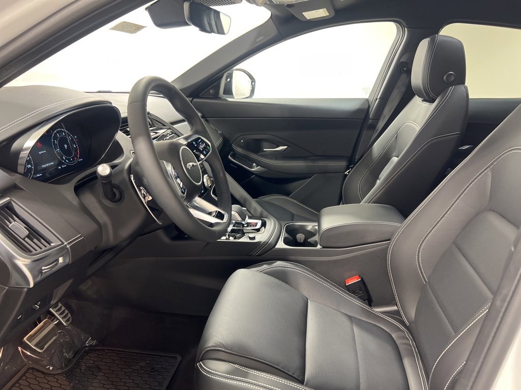 New 2024 Jaguar E-PACE R-Dynamic SE image 11