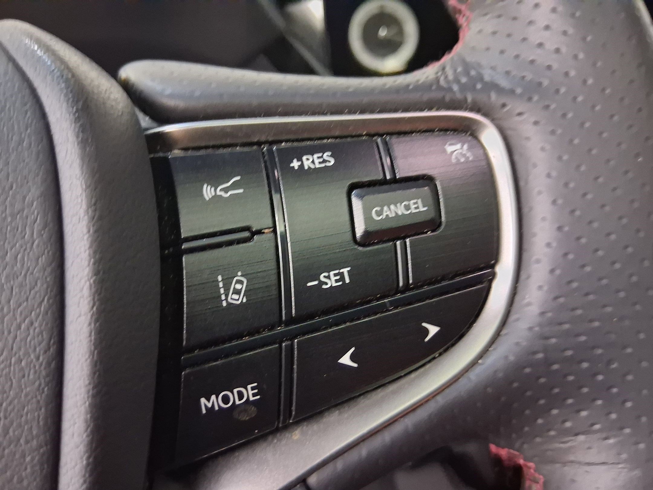 Used 2023 Lexus ES 300h F Sport image 22