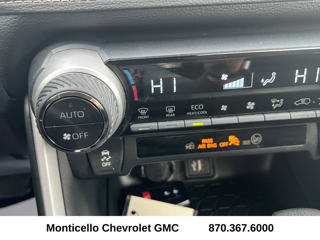 Used 2024 Toyota RAV4 XLE image 18