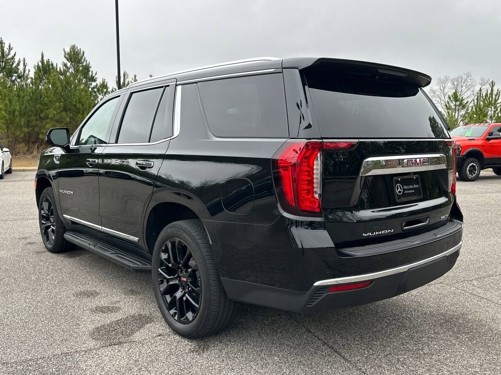 Used 2023 GMC Yukon SLT w/ SLT Luxury Package image 9