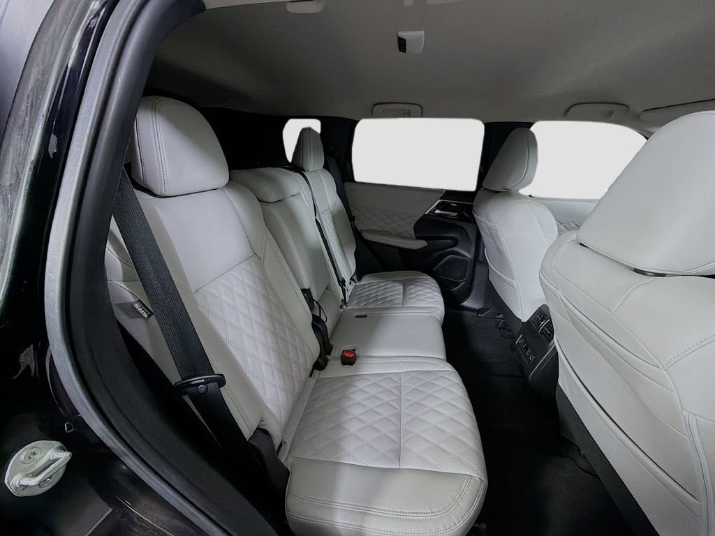 Used 2024 Mitsubishi Outlander SEL image 30
