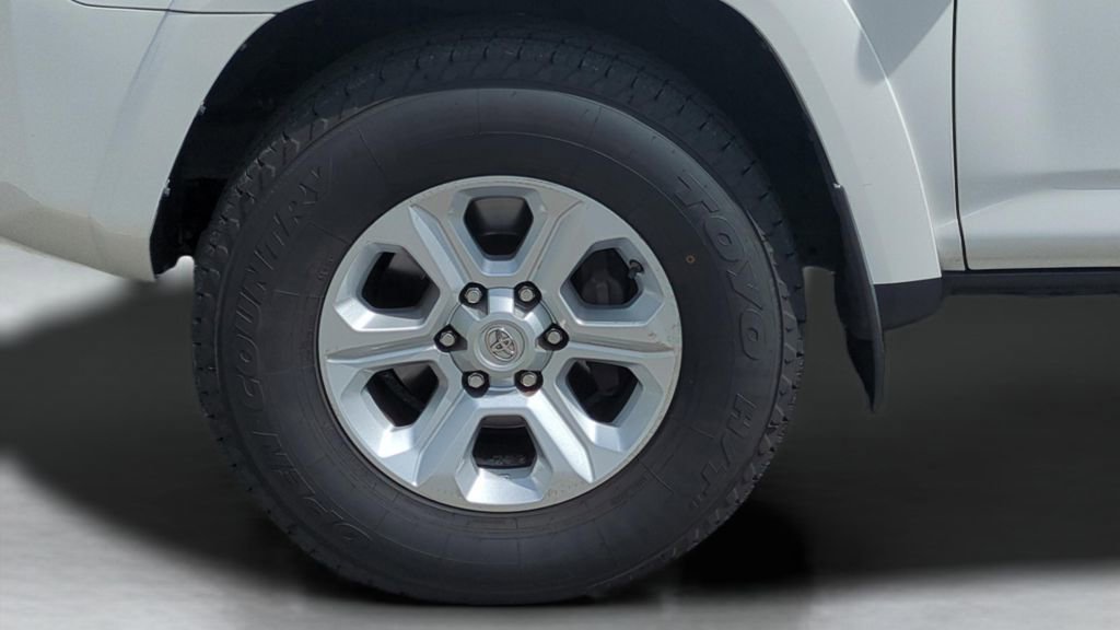 Used 2017 Toyota 4Runner SR5 image 23