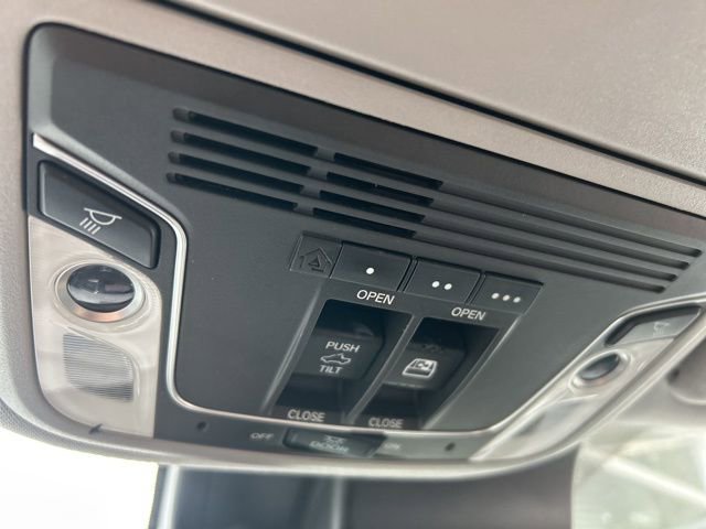 Used 2018 Honda Ridgeline RTL-E image 19