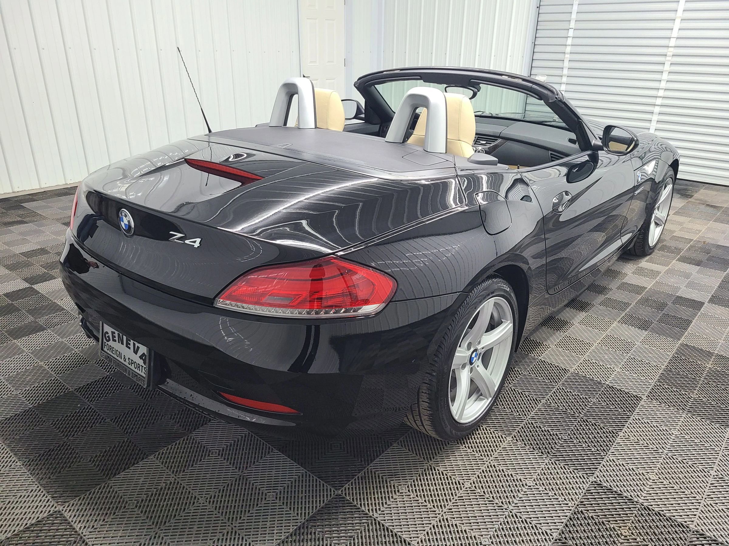 Used 2011 BMW Z4 sDrive30i RWD image 28