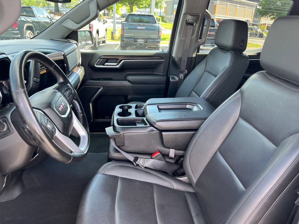 Used 2025 GMC Sierra 1500 SLT AWD/4WD image 12