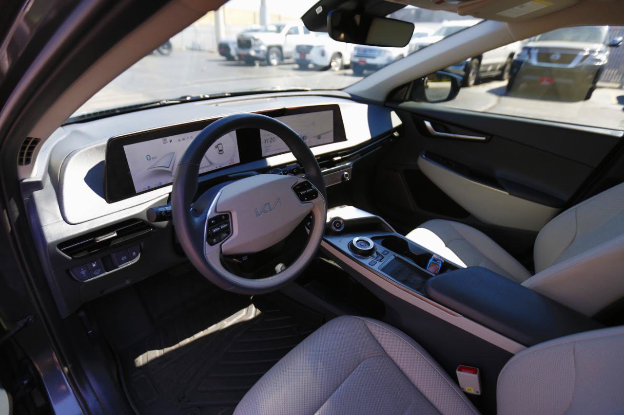 Used 2022 Kia EV6 Wind w/ Wind Technology Package AWD/4WD image 4