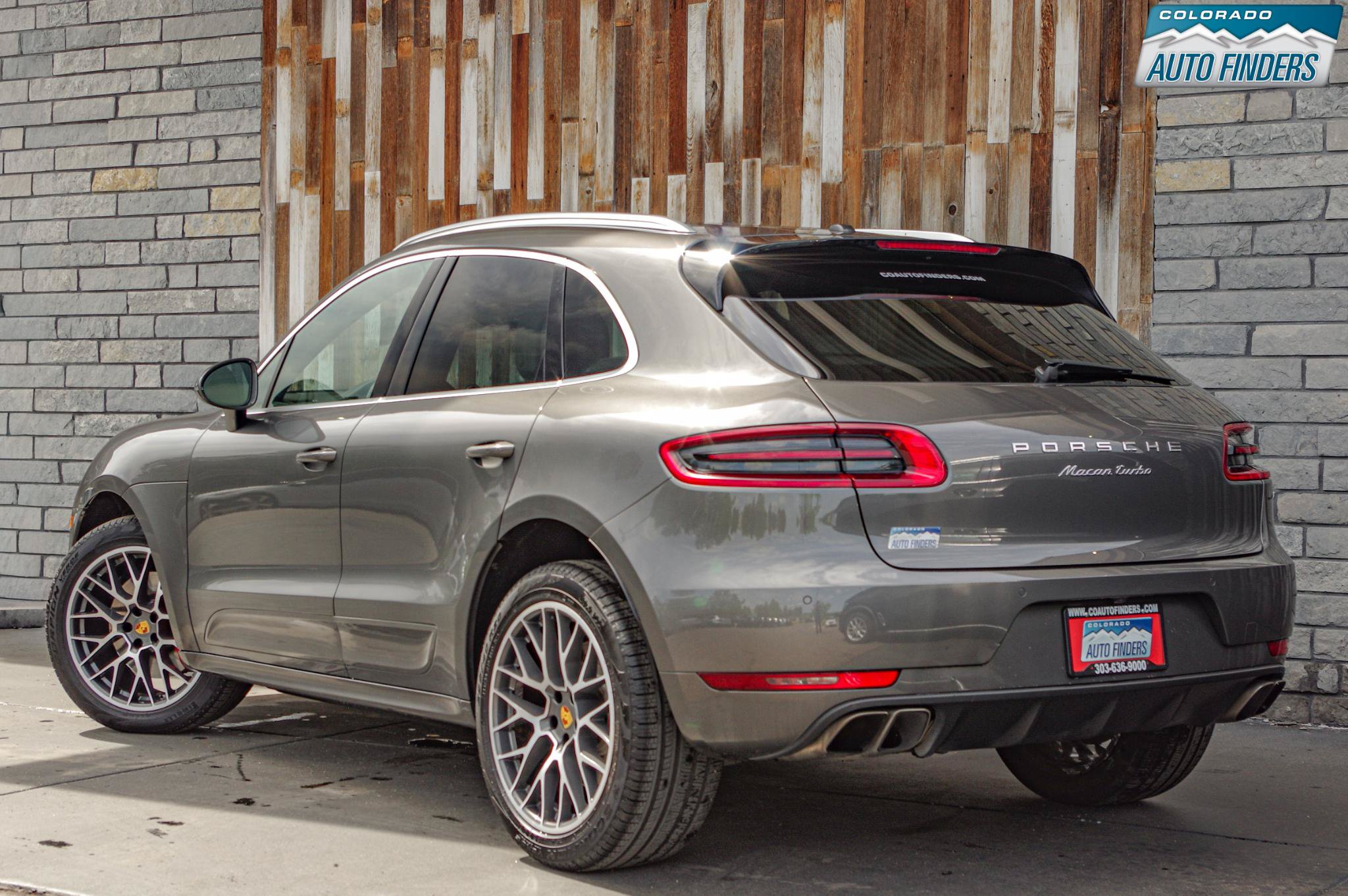 Used 2017 Porsche Macan Turbo AWD/4WD image 4