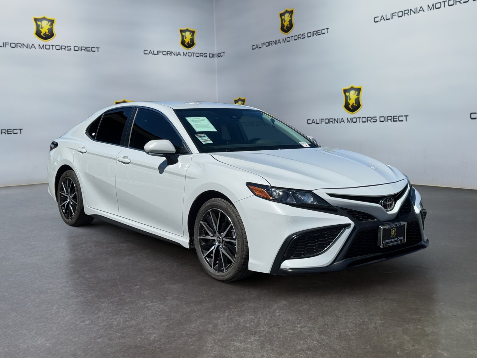Used 2024 Toyota Camry SE w/ Blackout Package (TMS) FWD image 7