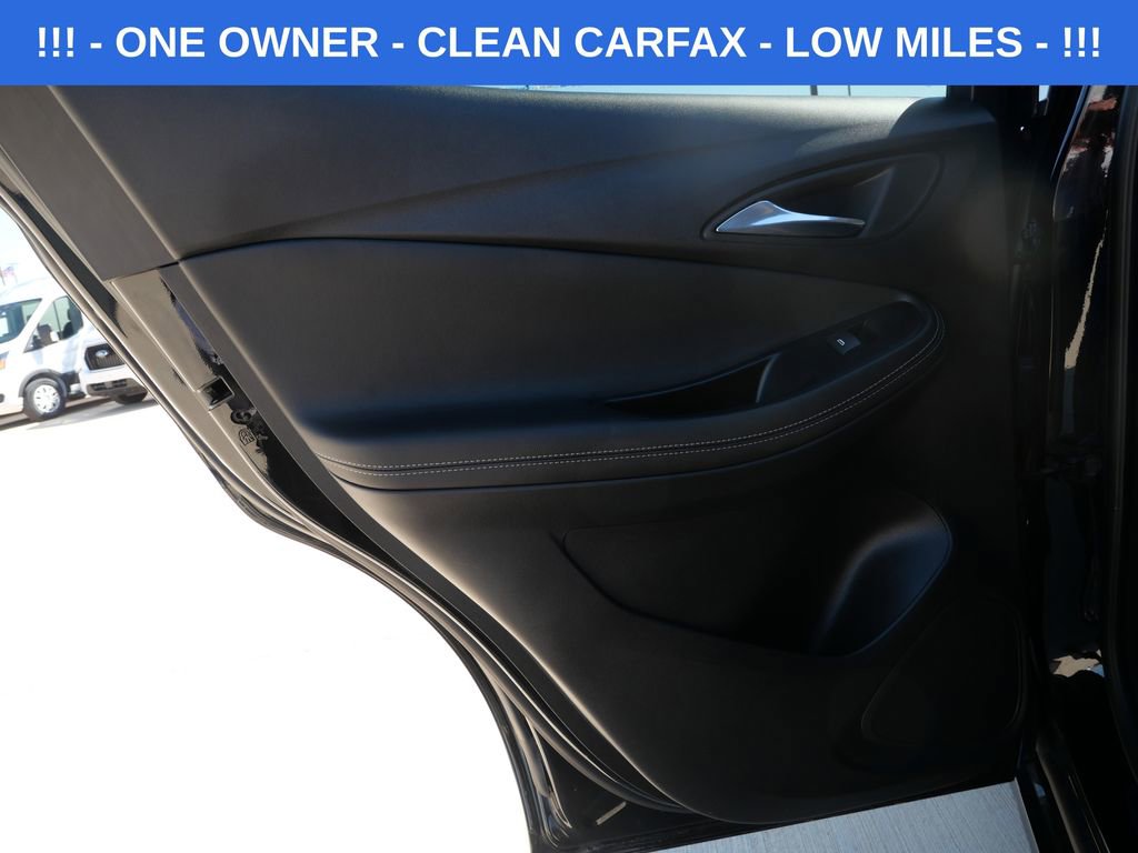 Used 2022 Buick Encore GX Select w/ Sport Touring Package image 14