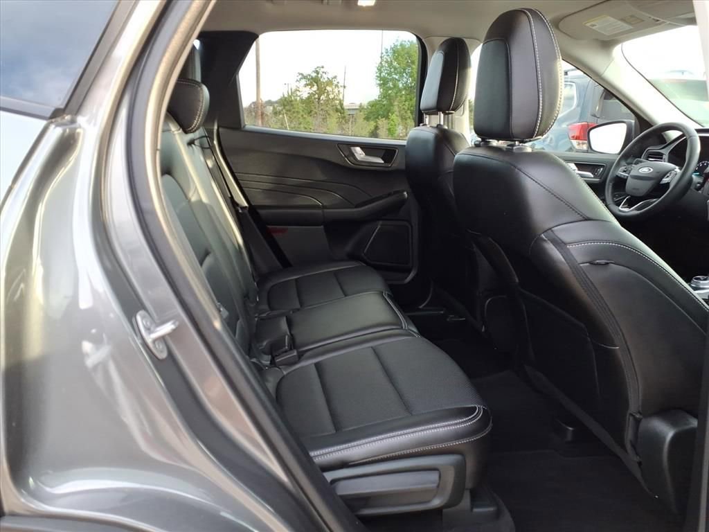 Used 2022 Ford Escape SEL image 15