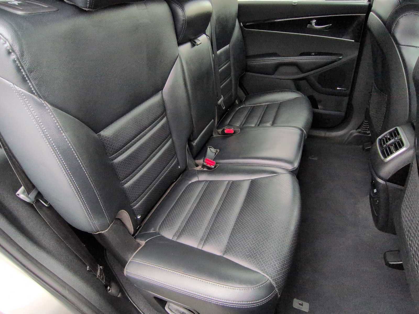 Used 2019 Kia Sorento EX w/ EX Touring Package image 22