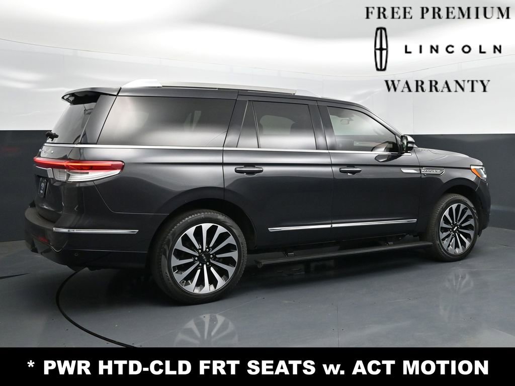 Used 2022 Lincoln Navigator Reserve image 9
