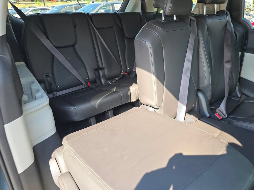 Used 2022 Kia Carnival EX FWD image 5