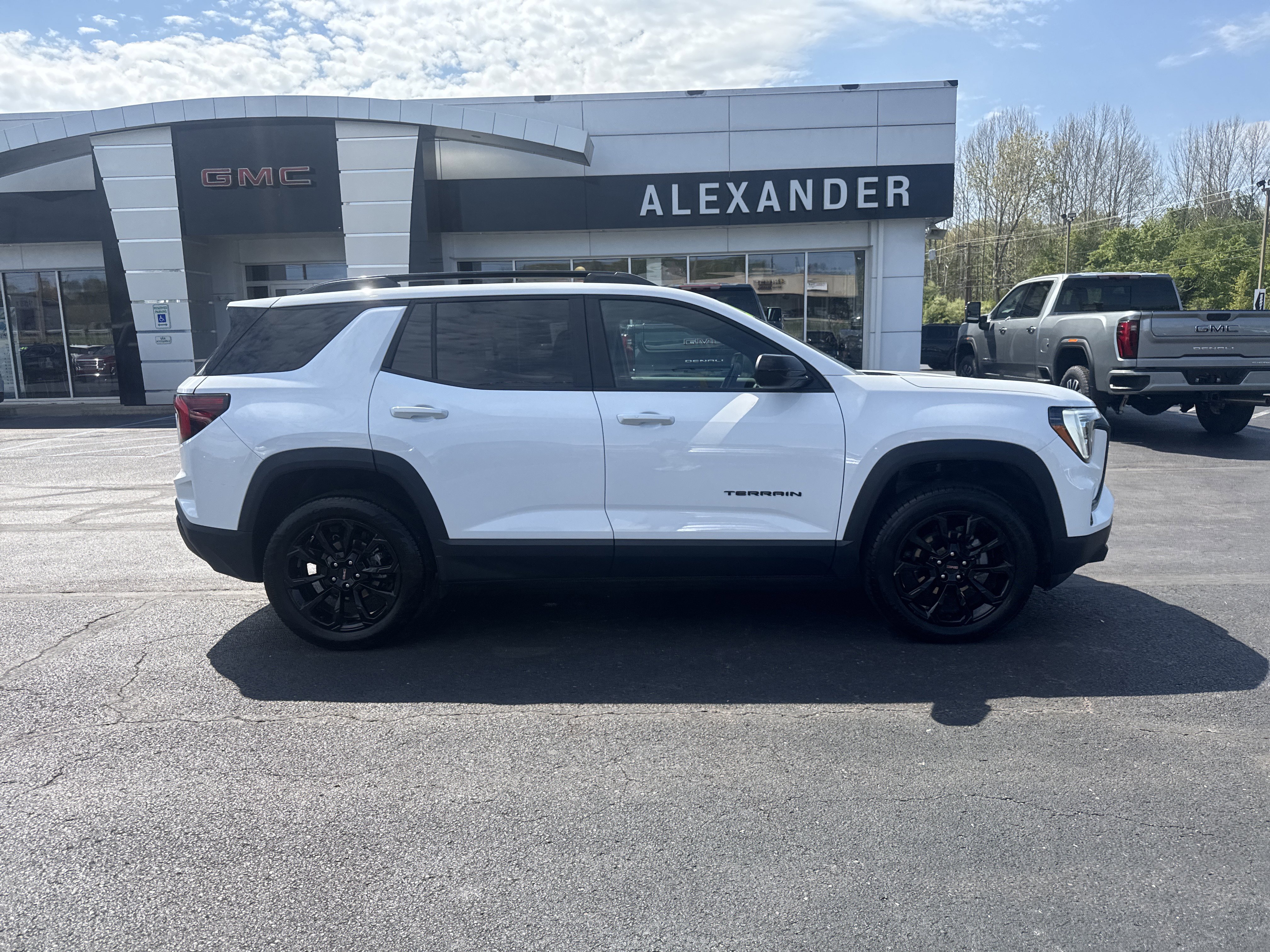 Used 2026 GMC Terrain Elevation w/ Elevation Premium Package AWD/4WD video 2