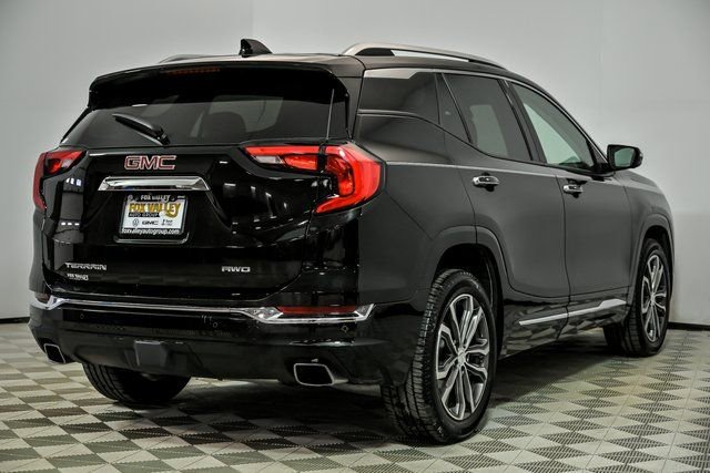 Used 2019 GMC Terrain Denali w/ Advanced Safety Package image 7