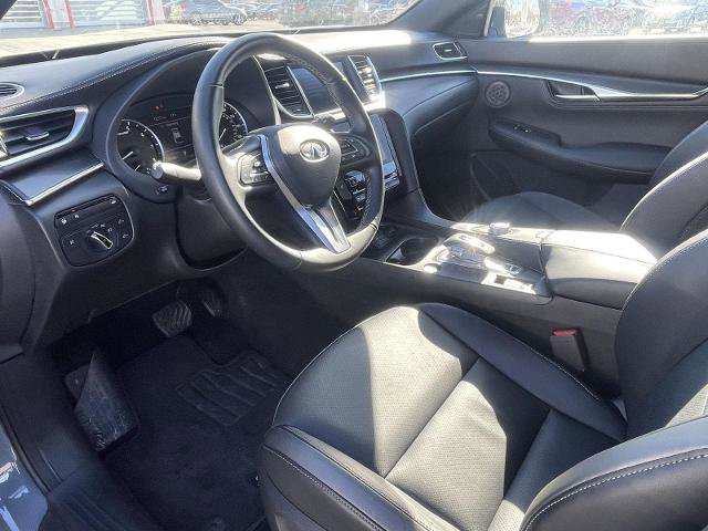 Certified 2025 INFINITI QX55 Luxe w/ Cargo Package image 9