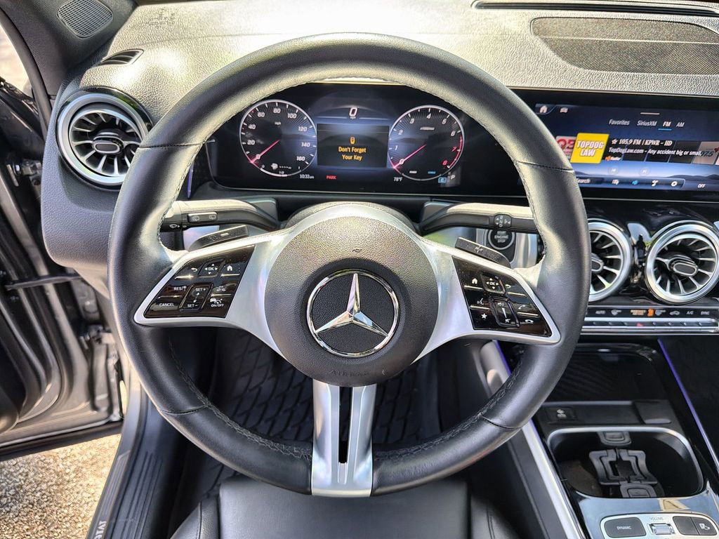 Used 2024 Mercedes-Benz GLB 250 4MATIC w/ Driver Assistance Package image 11