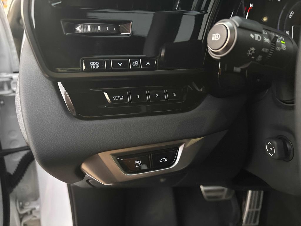 Used 2024 Lexus RX 500h F Sport w/ Convenience Package image 50