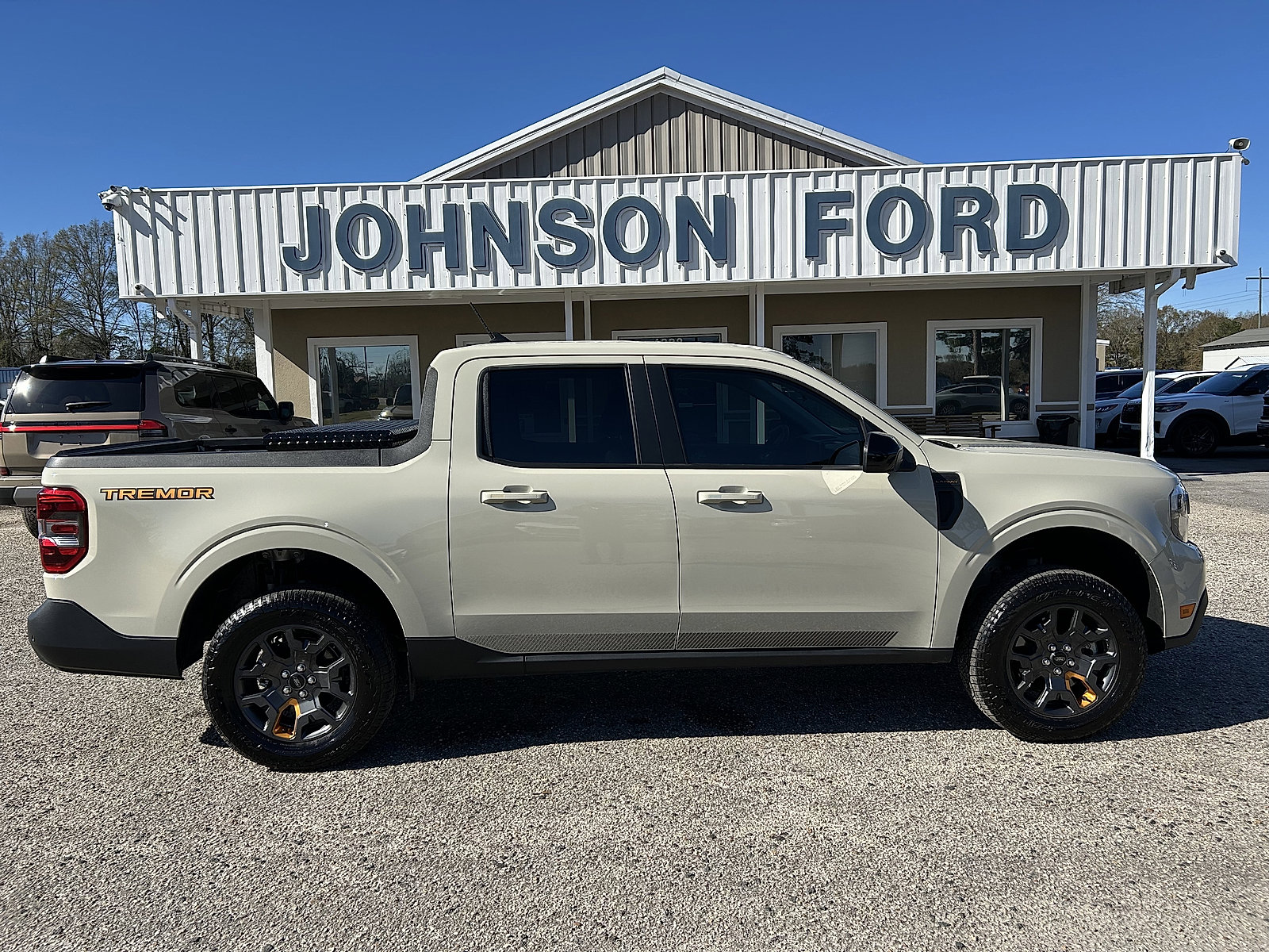 Used 2024 Ford Maverick Tremor w/ Tremor Off-Road Package image 3