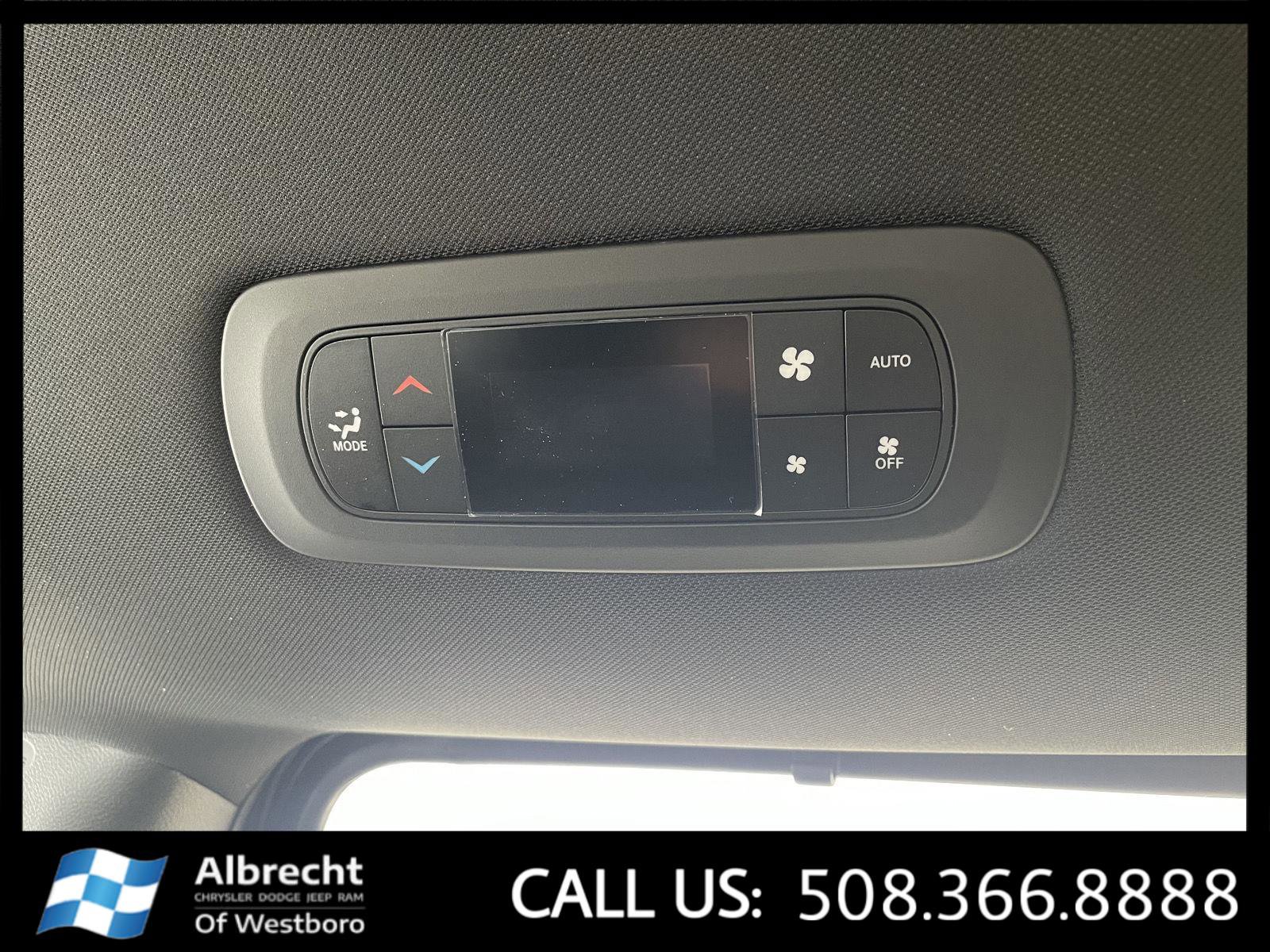 New 2026 Chrysler Pacifica Select image 20