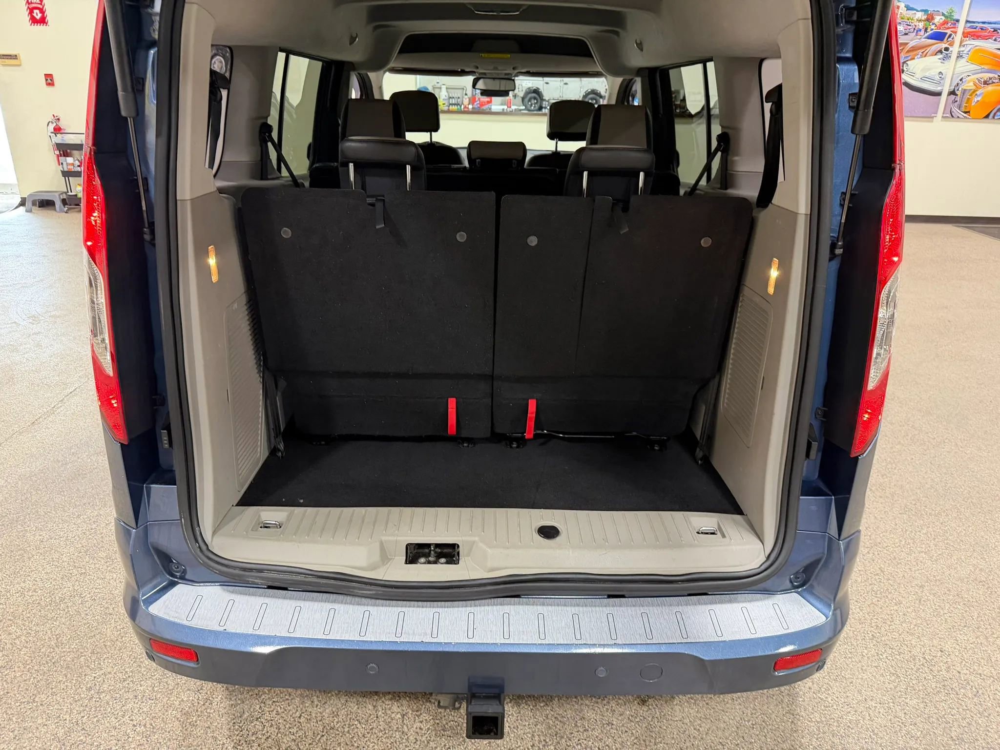 Used 2021 Ford Transit Connect Titanium w/ Trailer Tow Package FWD image 22