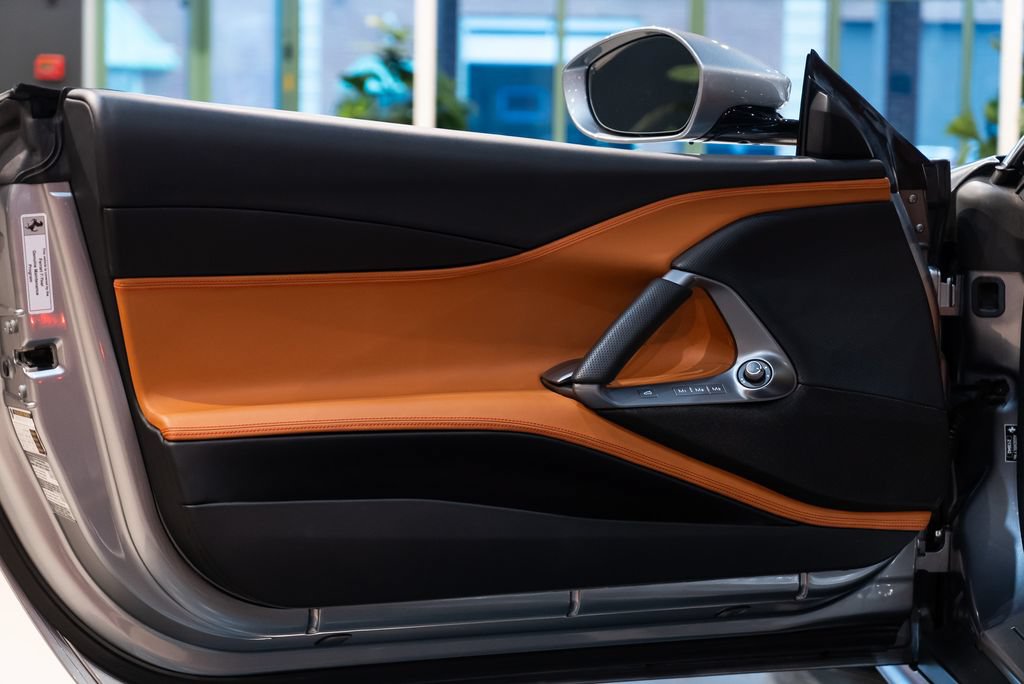 Certified 2023 Ferrari 812 GTS RWD image 25