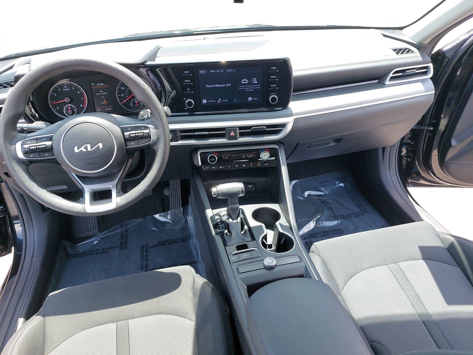 Used 2022 Kia K5 LXS FWD image 21