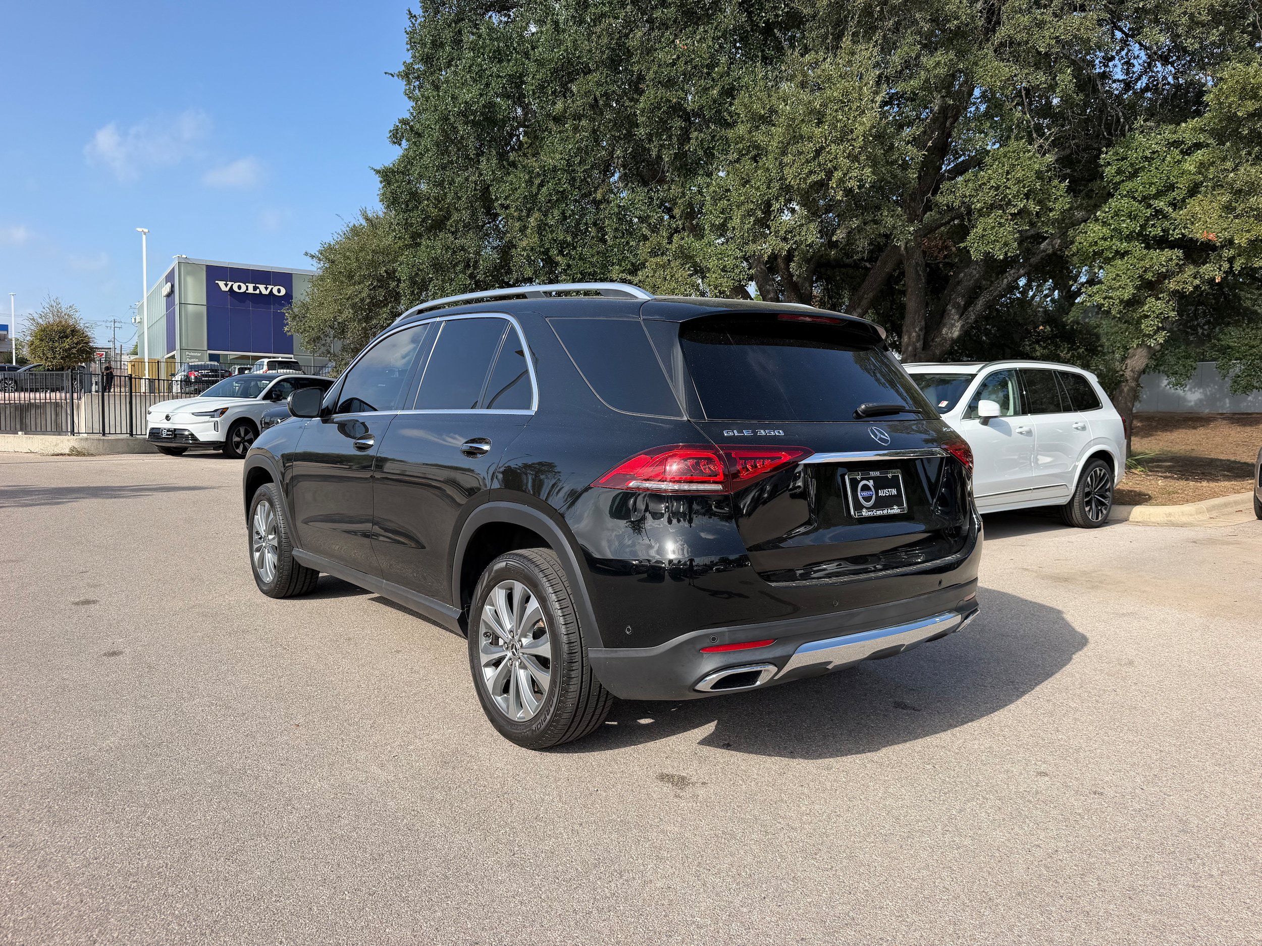 Used 2020 Mercedes-Benz GLE 350 4MATIC image 4
