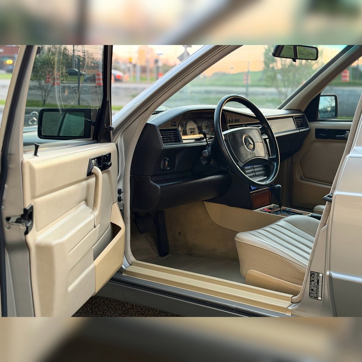 Used 1990 Mercedes-Benz 190 E 2.6 image 6