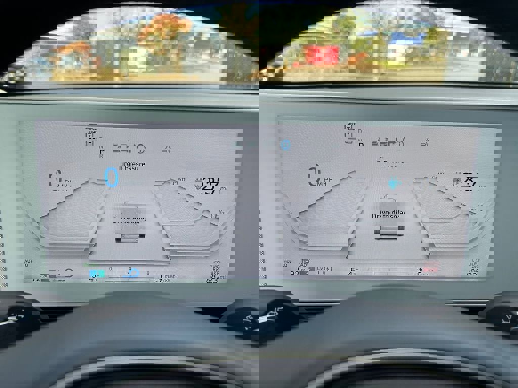 Used 2024 Hyundai Ioniq 5 SEL image 16