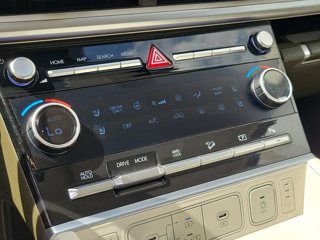 Used 2024 Hyundai Santa Fe Calligraphy AWD/4WD image 24