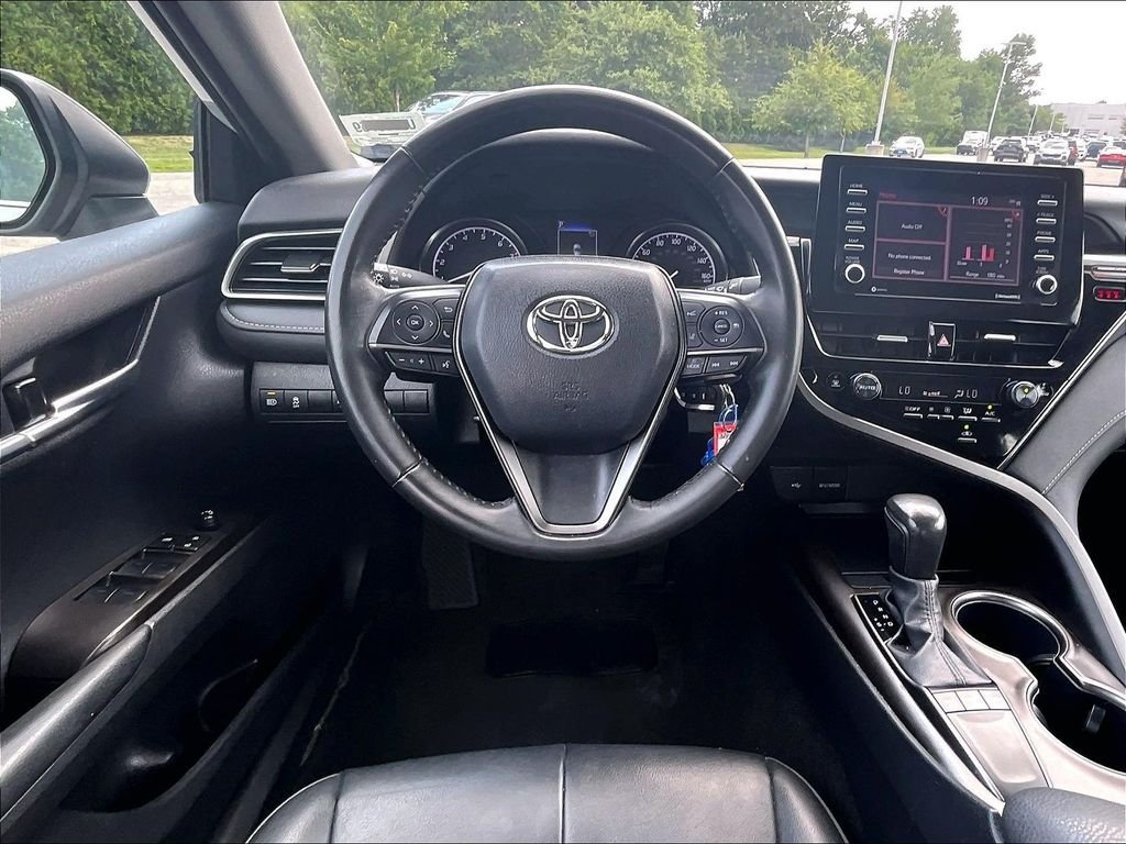 Used 2024 Toyota Camry SE FWD image 17