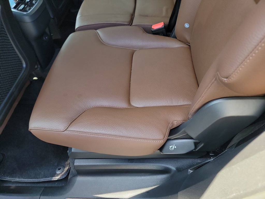 Used 2023 Volvo XC90 B6 Plus w/ Protection Package Premier image 18