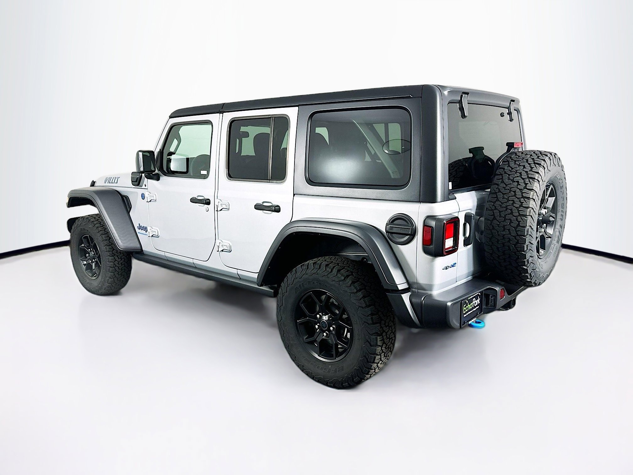 Used 2024 Jeep Wrangler Willys image 5