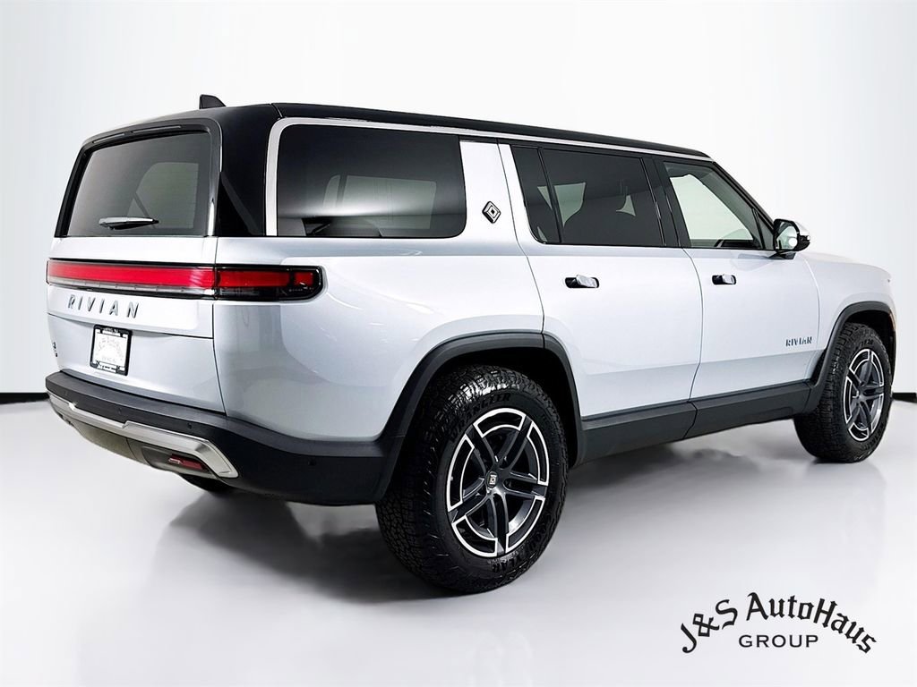 Used 2026 Rivian R1S Adventure image 7