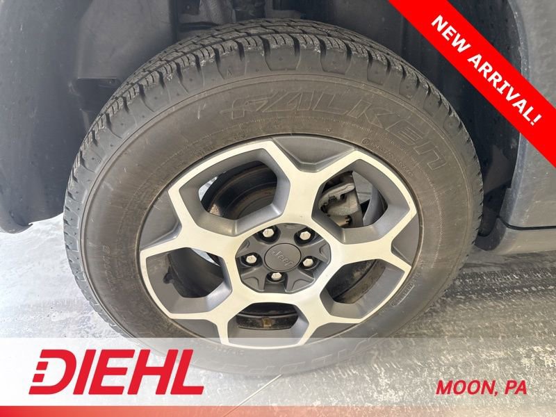 Used 2022 Jeep Compass Trailhawk w/ Sun and Sound Group image 8