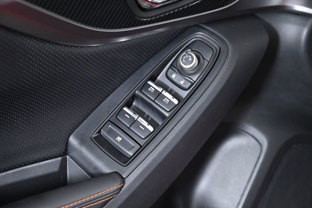 Used 2020 Subaru Crosstrek 2.0i Limited w/ Moonroof Package image 24