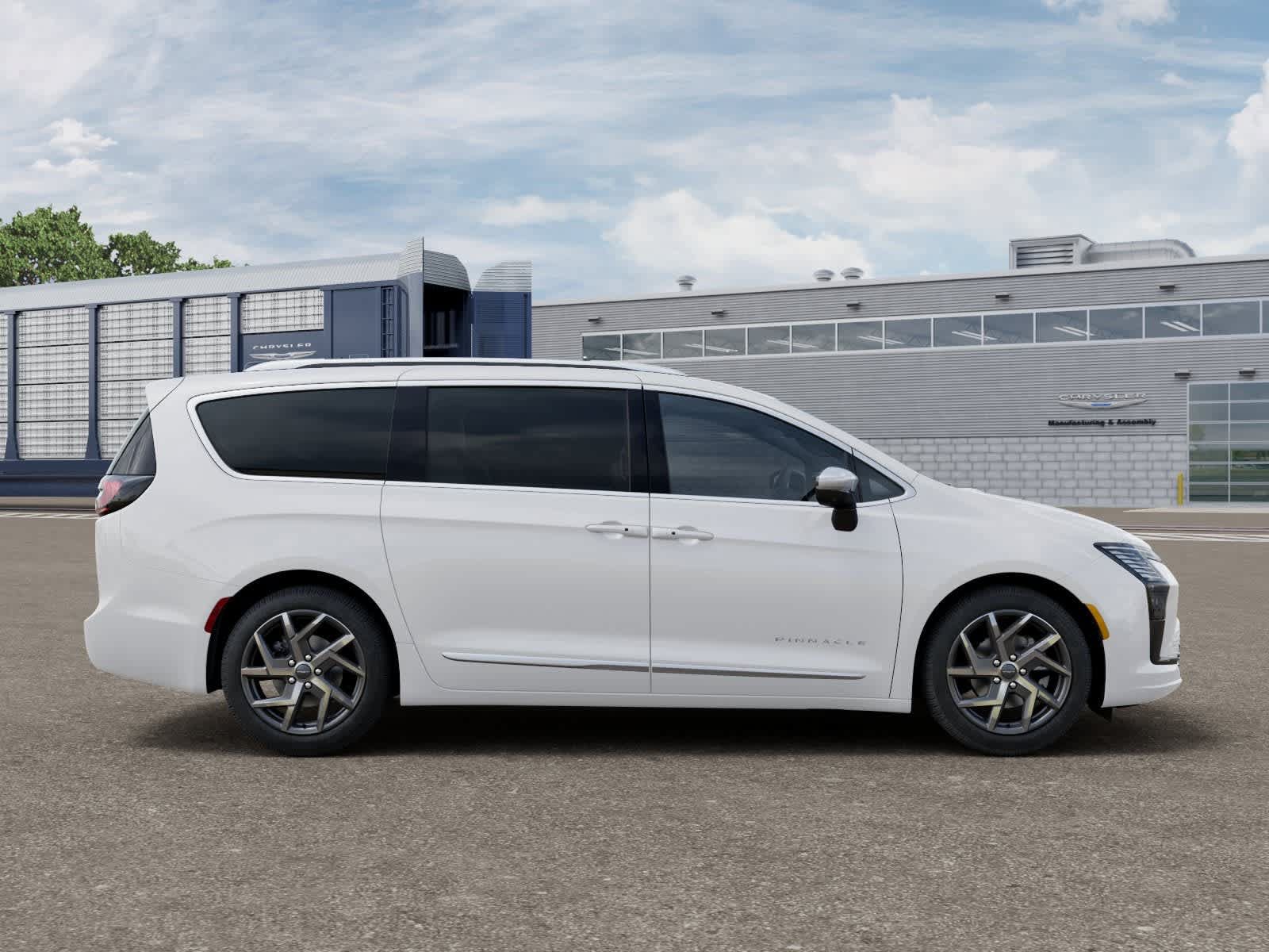 New 2027 Chrysler Pacifica Pinnacle w/ Trailer Tow Group FWD image 21
