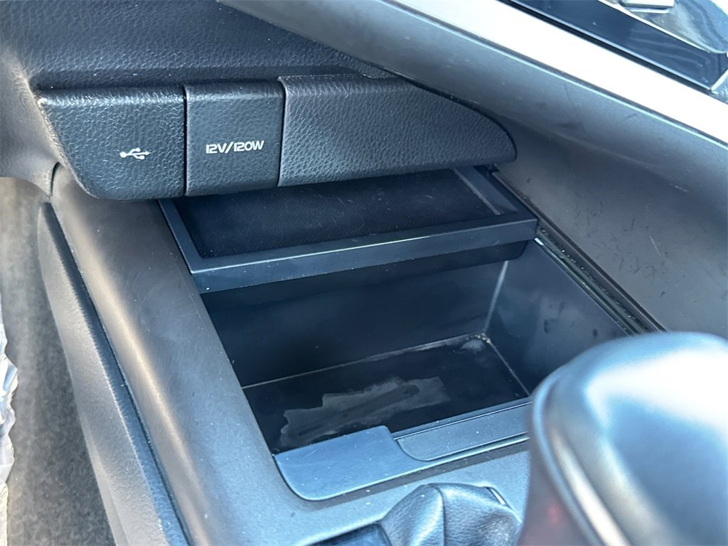 Used 2023 Toyota Camry SE image 31