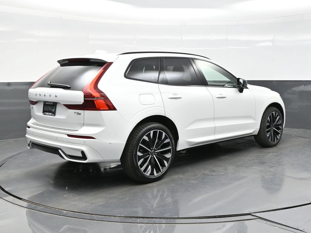 New 2026 Volvo XC60 T8 Ultra w/ Protection Package Premier AWD/4WD image 7