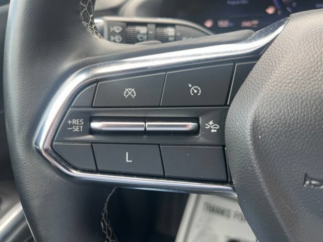 Used 2024 Chevrolet Traverse LT AWD/4WD image 30