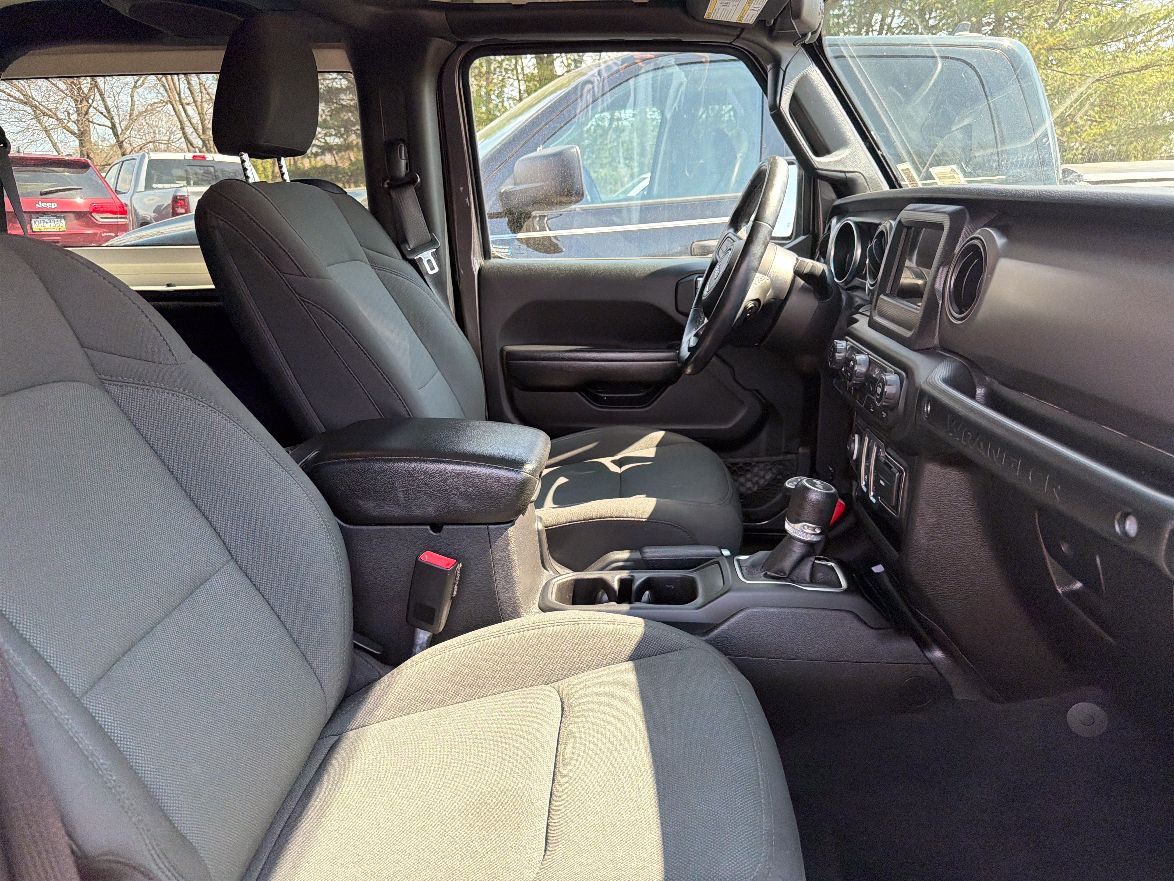 Used 2021 Jeep Wrangler Willys AWD/4WD image 16