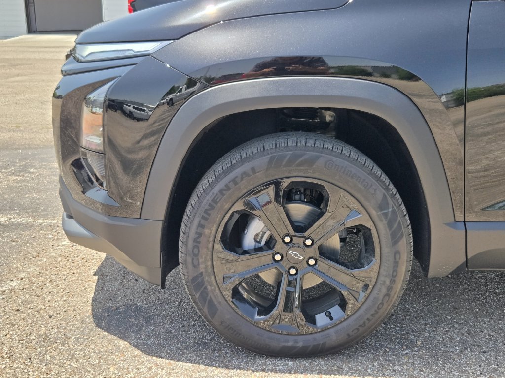 New 2027 Chevrolet Equinox LT w/ Midnight Edition FWD image 9