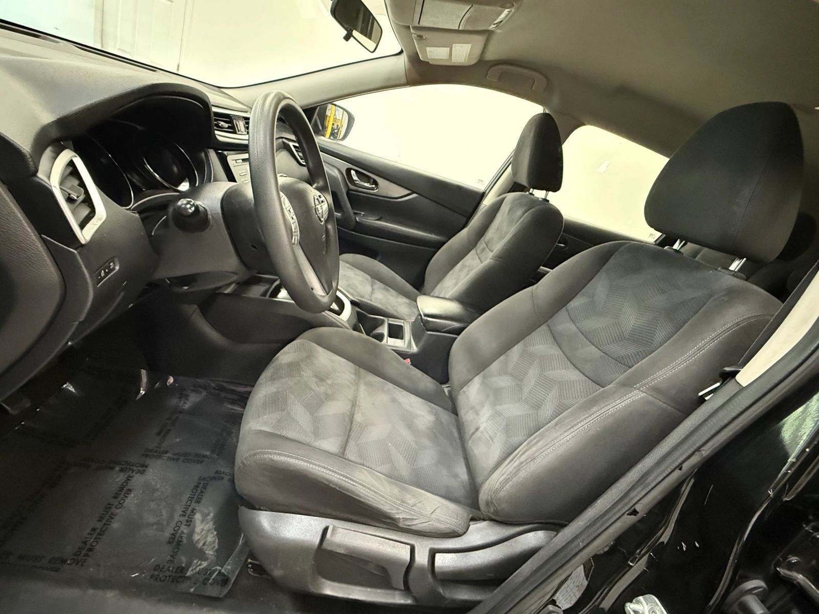 Used 2015 Nissan Rogue S AWD/4WD image 17