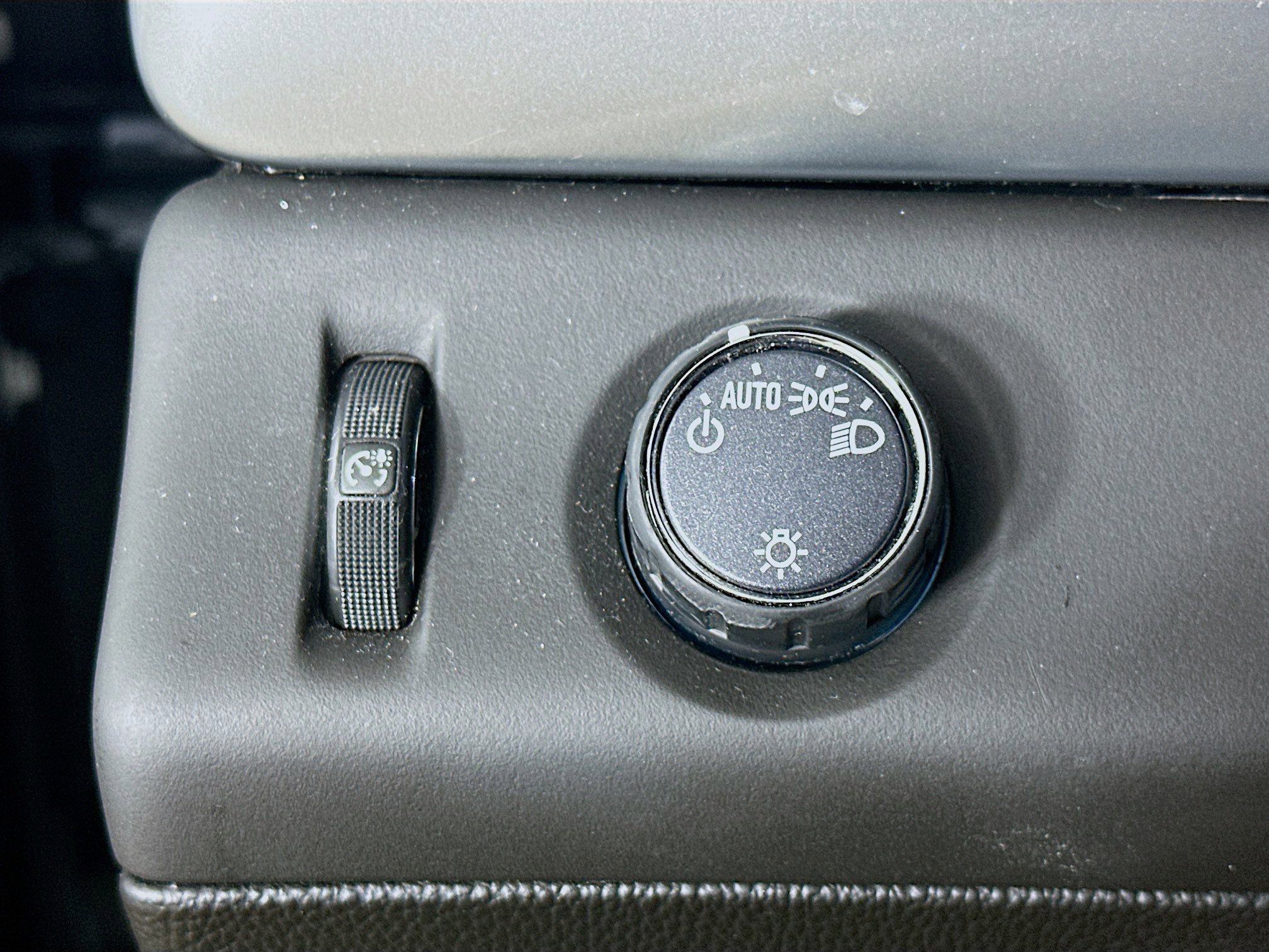 Used 2019 Chevrolet Tahoe LT image 17