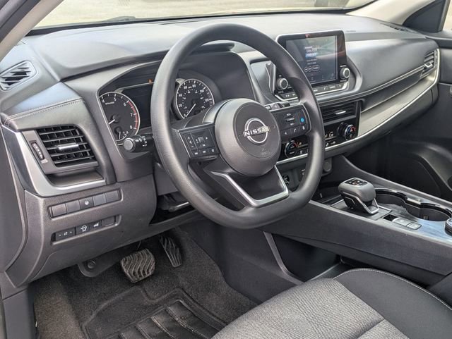 Used 2024 Nissan Rogue SV AWD/4WD image 32